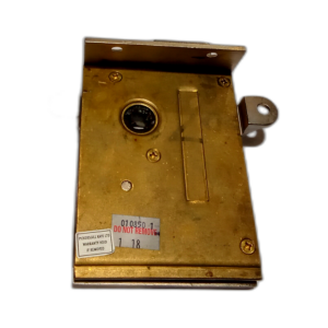 LOCK REQUIRES TO BE RE-GREAS