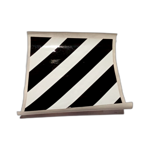 NOTICE SPT B/W DIAG STRIPES
