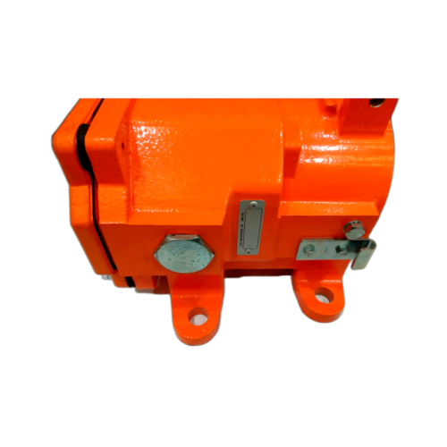 RECEPTACLE, 4 PIN, COMPLETE.