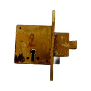 LOCK SWITCH.