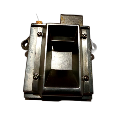 LOCK REQUIRES TO BE RE-GREAS