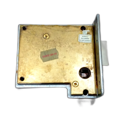 LOCK REQUIRES TO BE RE-GREASE