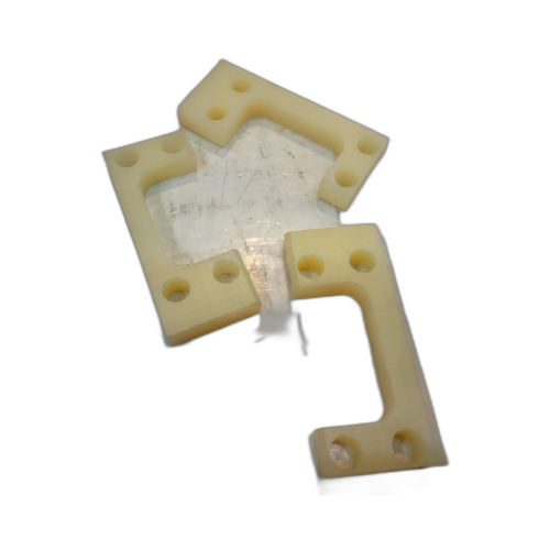 SPACER NYLON DOOR CATCH