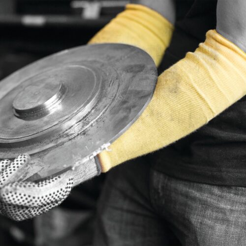 100% KEVLARÂ® KNITTED SLEEVE. 18 INCH
