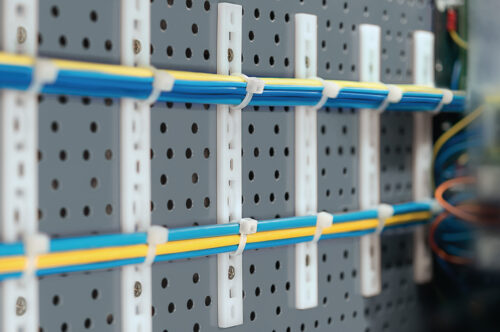 CABLE TIE MOUNTING PLATE M5 SCREW