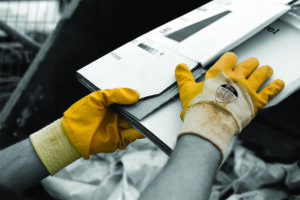 LIGHT DUTY NITRILE COATED GLOVE 8