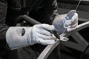 SHEEPSKIN / LEATHER WELDING GAUNTLET